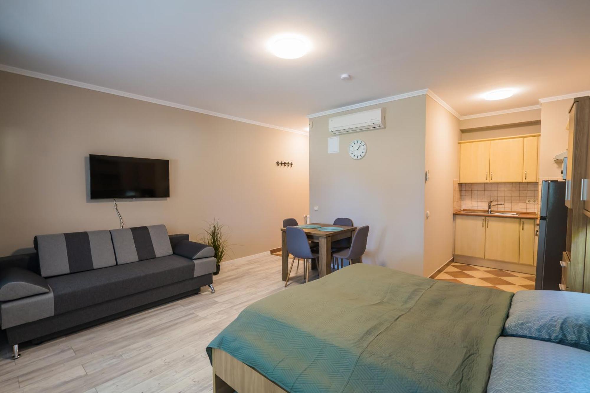 Plazs Home Apartman Siofok Exterior photo