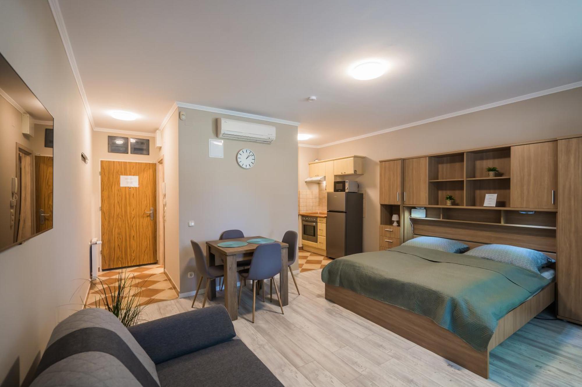 Plazs Home Apartman Siofok Exterior photo